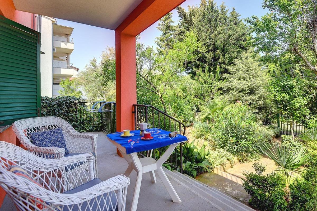 Apartment Milat Banjole Exterior photo